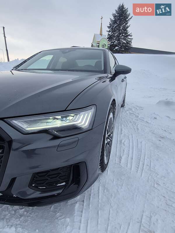 Седан Audi A6 2022 в Львове