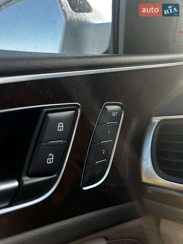 Седан Audi A6 2015 в Черновцах
