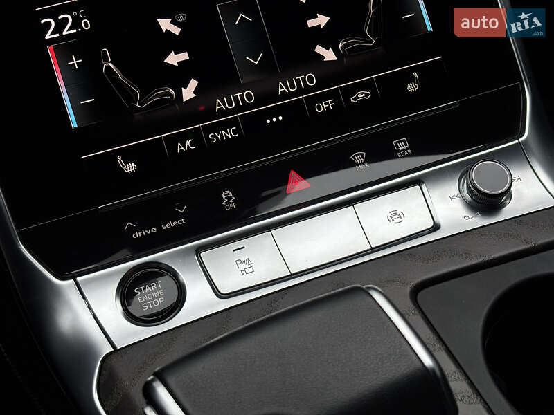 Седан Audi A6 2022 в Киеве