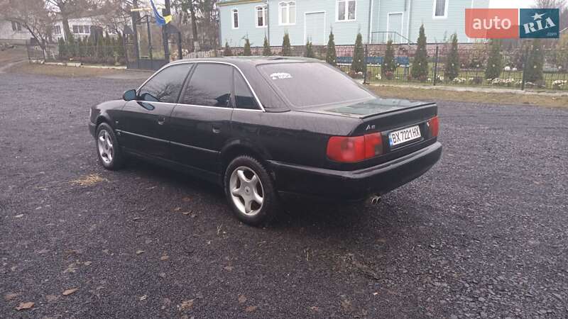 Седан Audi A6 1995 в Горохове