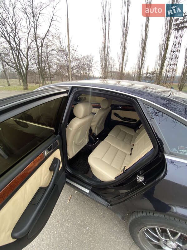 Седан Audi A6 2000 в Южноукраинске