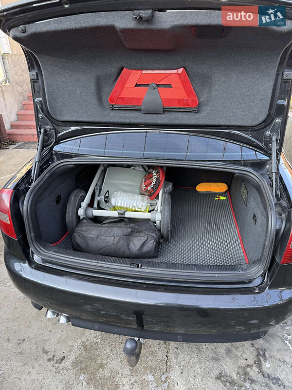 Седан Audi A6 2004 в Лиманці