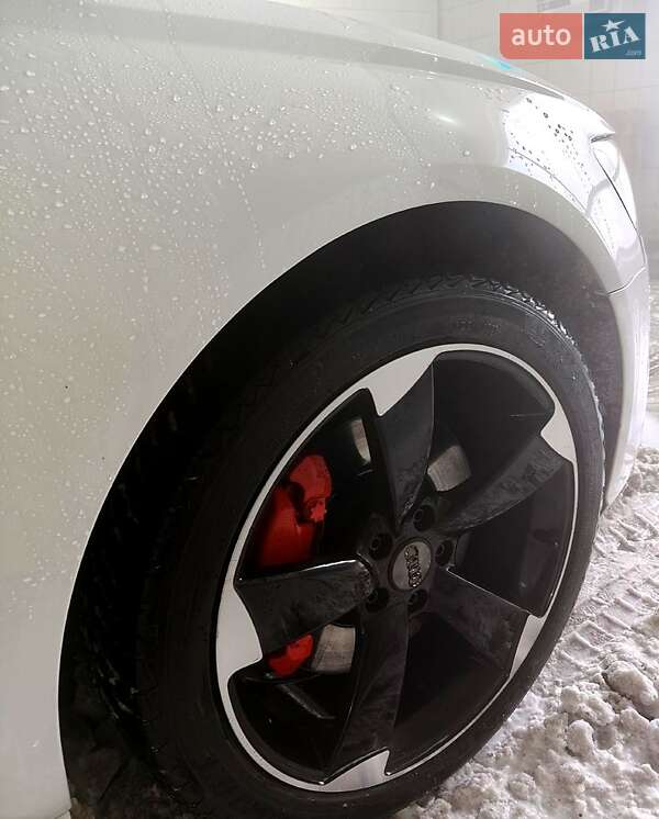 Седан Audi A6 2014 в Виннице