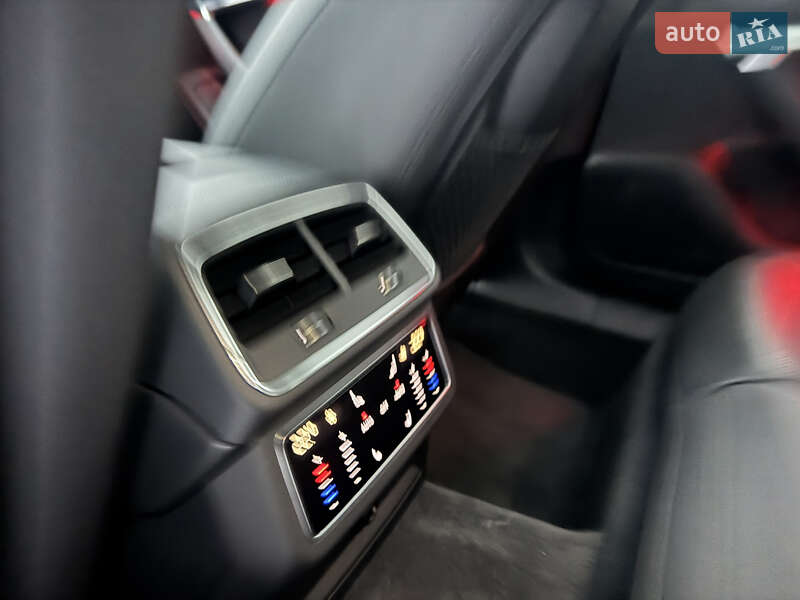 Седан Audi A6 2019 в Киеве