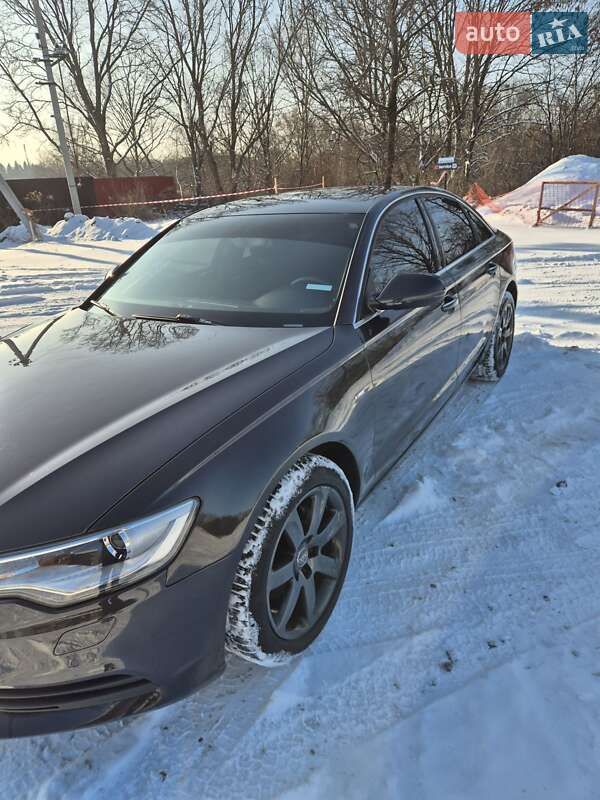 Седан Audi A6 2012 в Полтаве