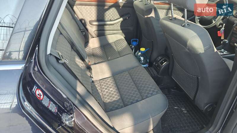 Универсал Audi A6 2002 в Ровно
