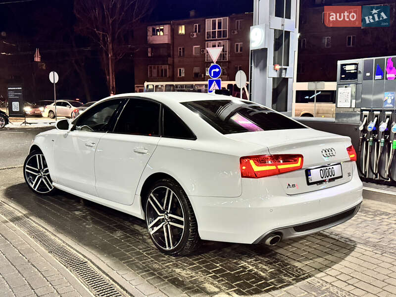 Седан Audi A6 2014 в Одессе