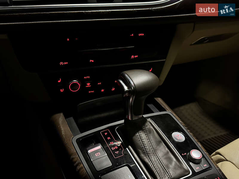 Седан Audi A6 2014 в Одессе