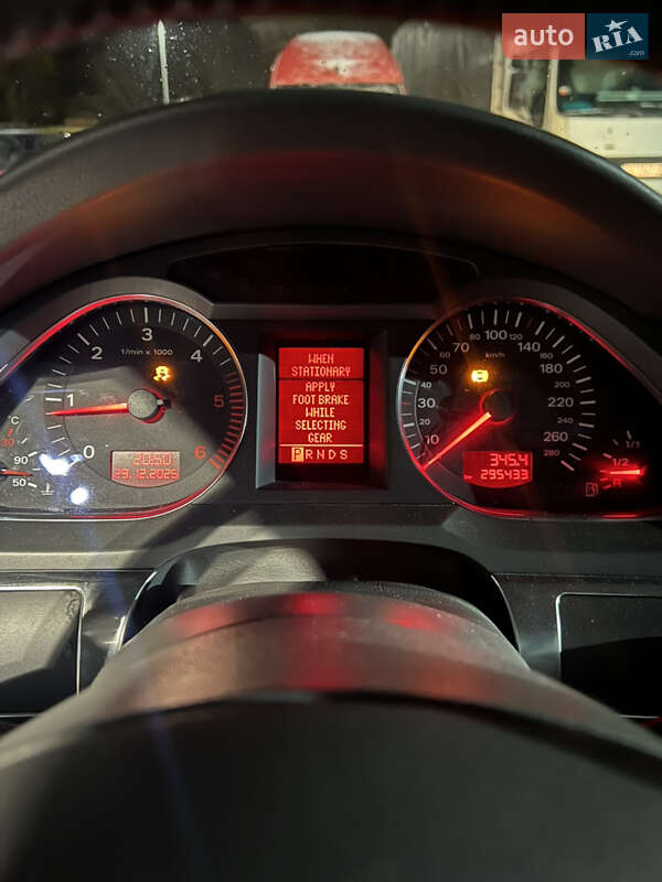 Седан Audi A6 2004 в Корце