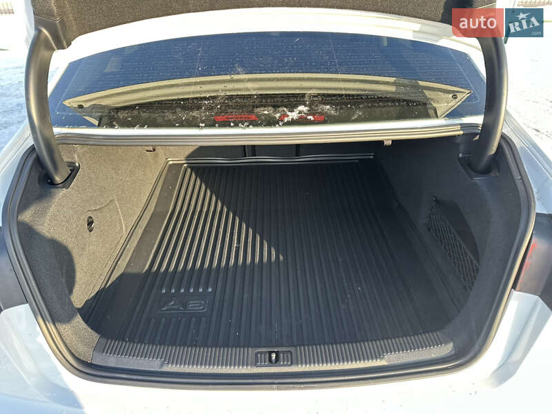 Седан Audi A6 2016 в Києві