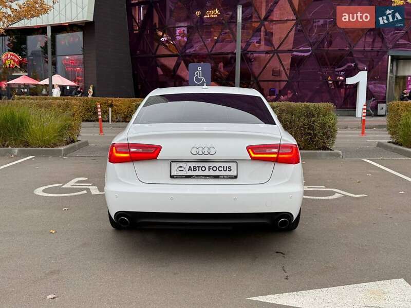 Седан Audi A6 2014 в Киеве