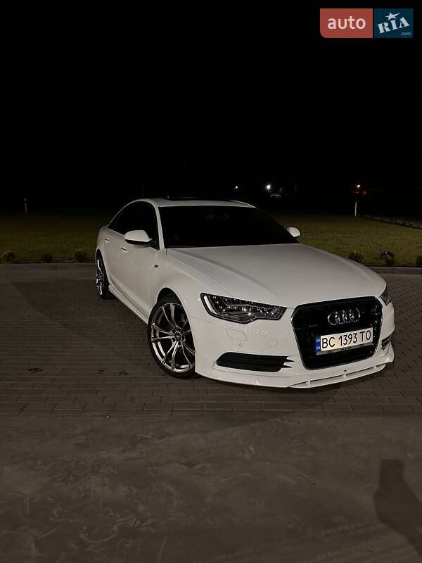 Седан Audi A6 2012 в Золочеві