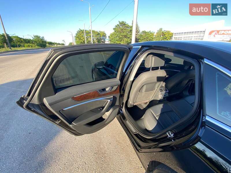 Седан Audi A6 2019 в Запорожье