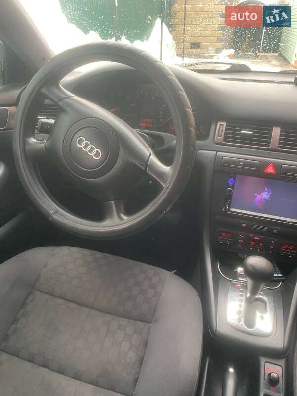 Седан Audi A6 2000 в Березному