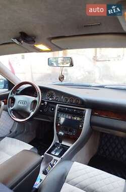 Седан Audi A6 1996 в Ужгороде