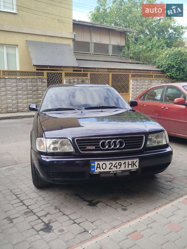 Седан Audi A6 1996 в Ужгороде