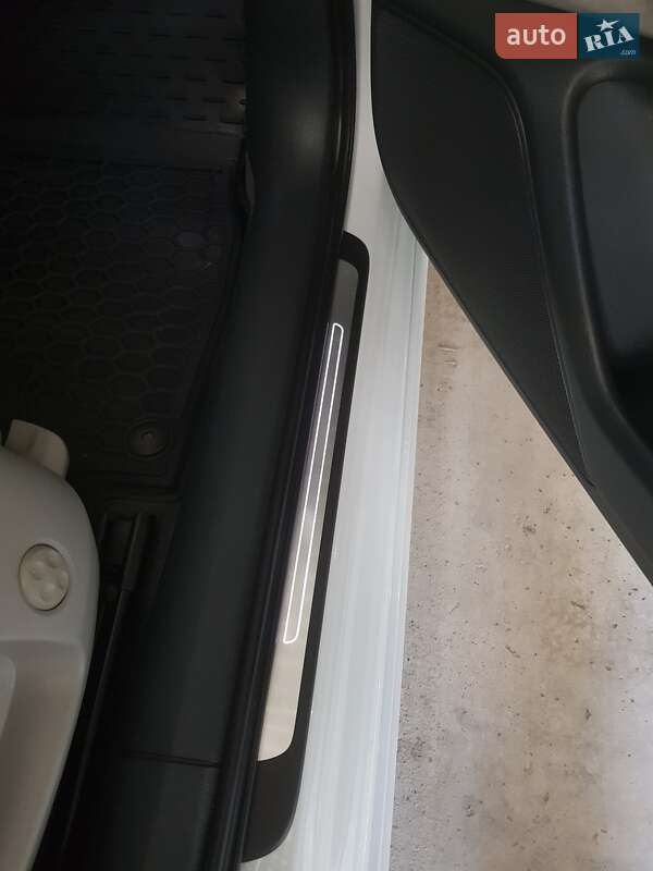 Седан Audi A6 2016 в Львове