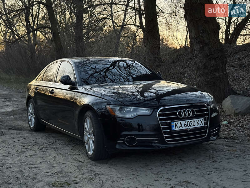 Седан Audi A6 2013 в Каневі