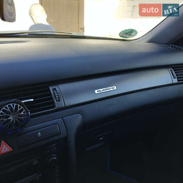 Универсал Audi A6 2001 в Александрие