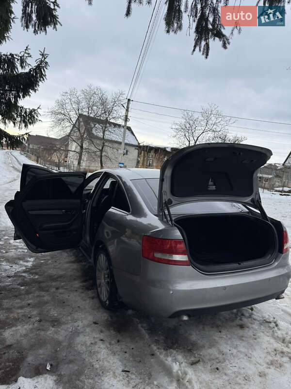 Седан Audi A6 2004 в Иршаве