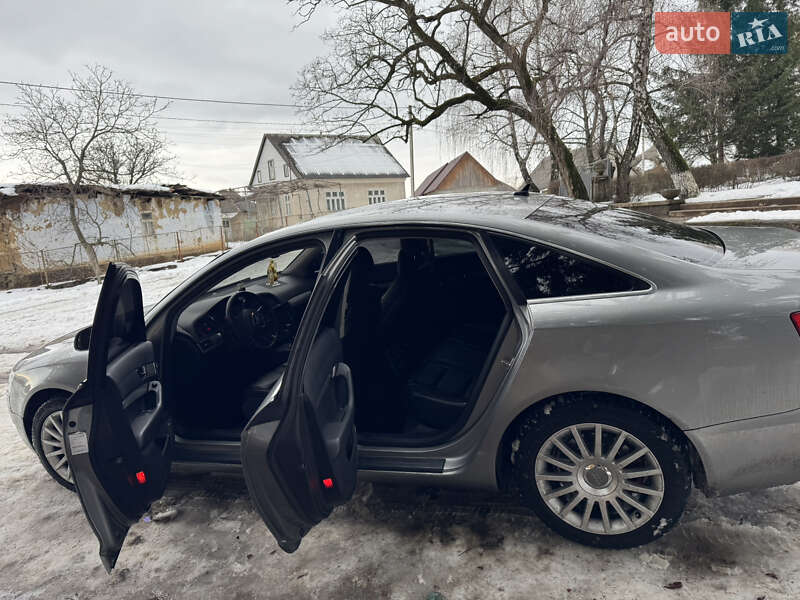 Седан Audi A6 2004 в Иршаве