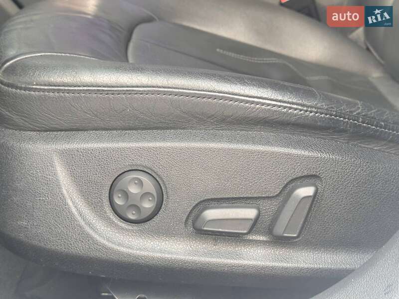 Седан Audi A6 2014 в Киеве