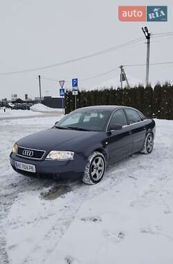 Седан Audi A6 1999 в Рованцях