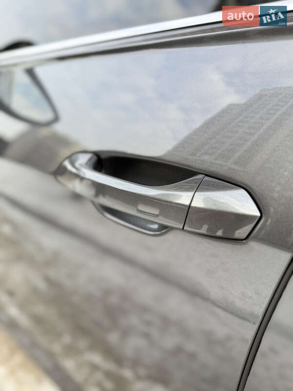 Седан Audi A6 2021 в Киеве