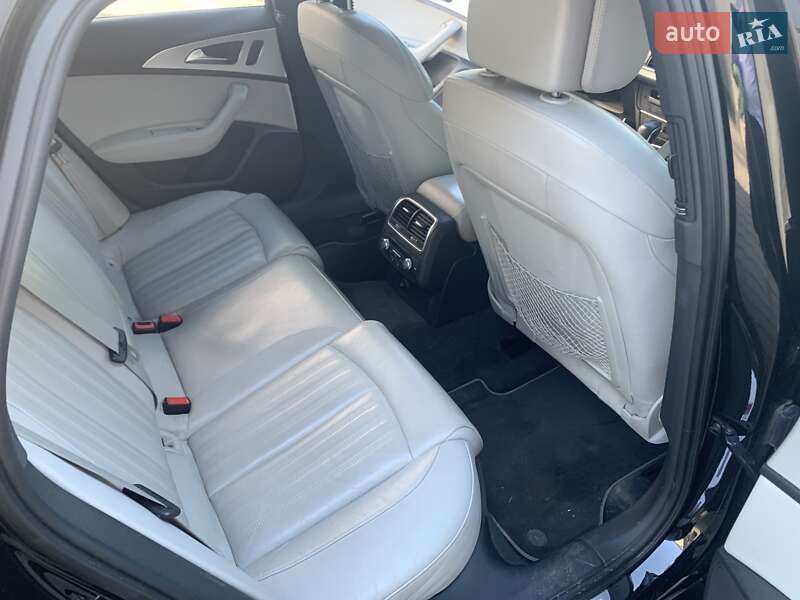 Седан Audi A6 2015 в Рахові
