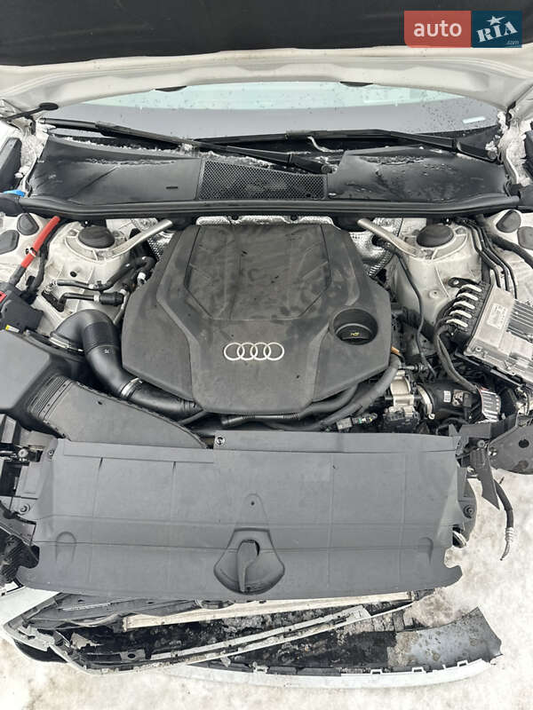 Седан Audi A6 2021 в Киеве