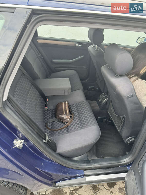 Універсал Audi A6 2000 в Чернівцях фото 3 Універсал Audi A6 2000 в Чернівцях