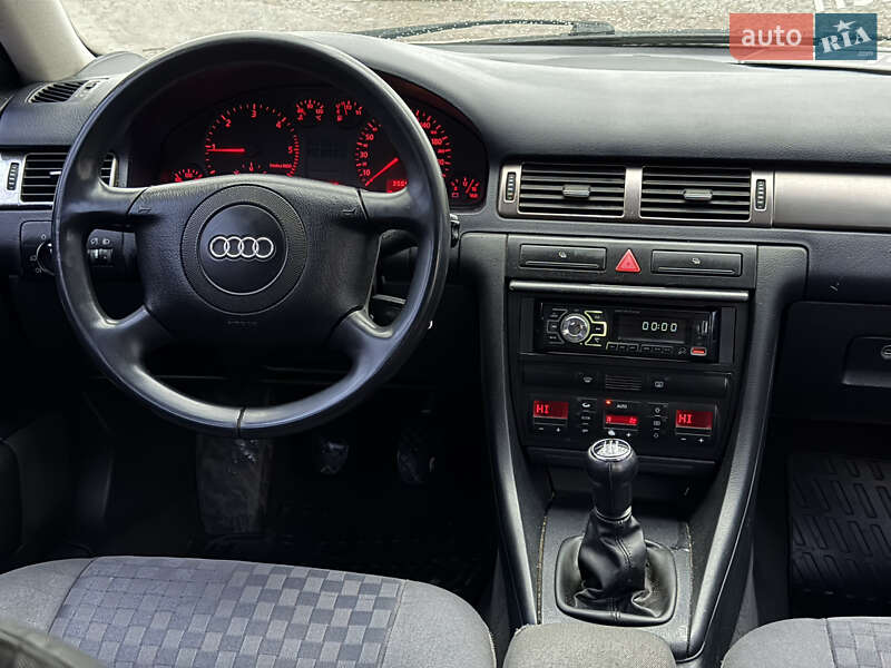 Седан Audi A6 1998 в Тячеві