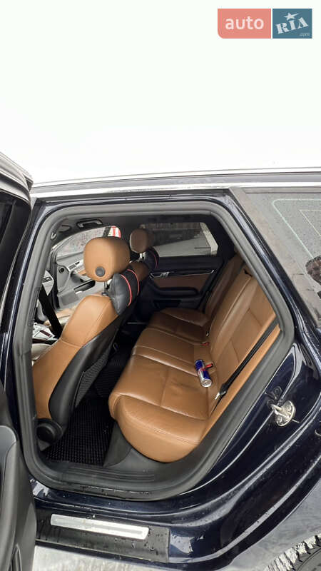 Универсал Audi A6 2010 в Сарнах