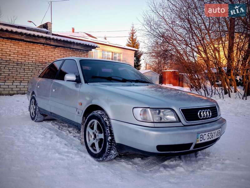 Седан Audi A6 1995 в Броварах