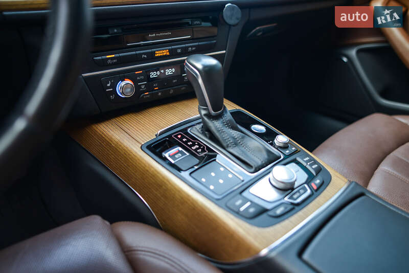 Седан Audi A6 2014 в Одессе