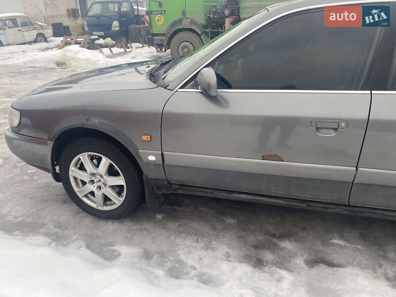 Седан Audi A6 1994 в Богородчанах