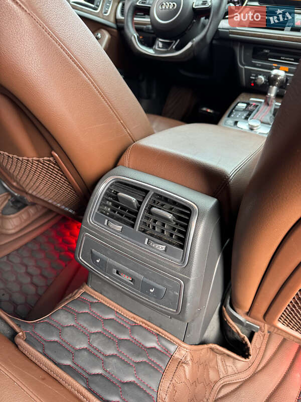 Седан Audi A6 2014 в Киеве