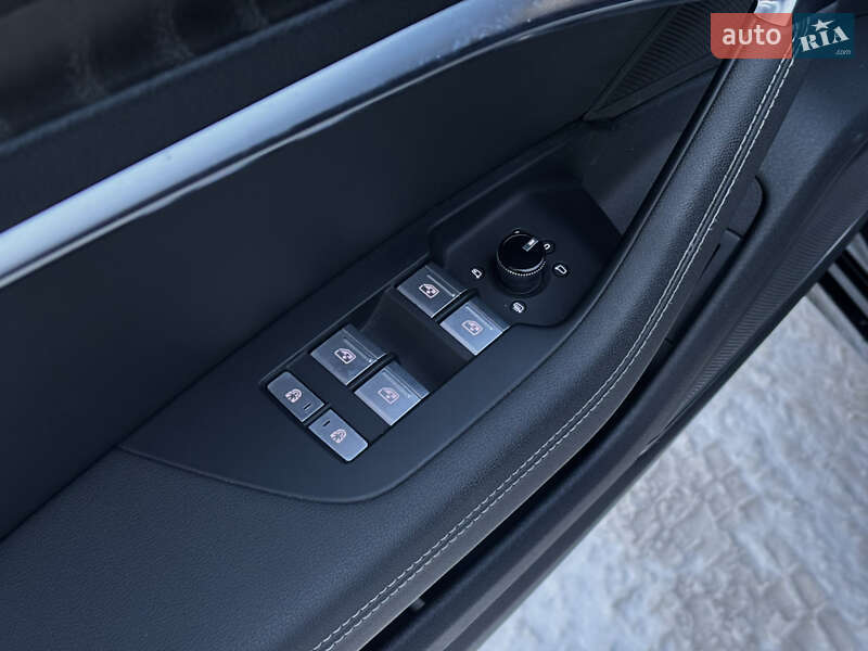 Седан Audi A6 2022 в Києві