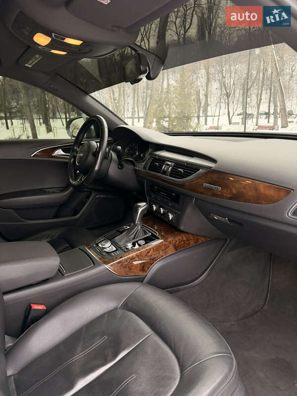 Седан Audi A6 2015 в Киеве