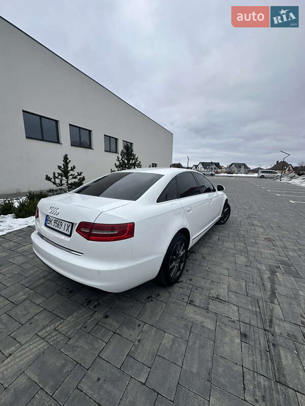 Седан Audi A6 2010 в Луцке