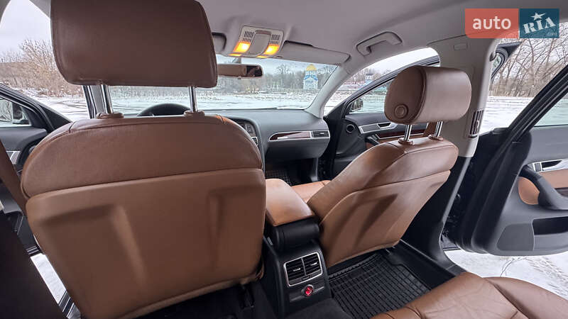 Седан Audi A6 2004 в Гощі