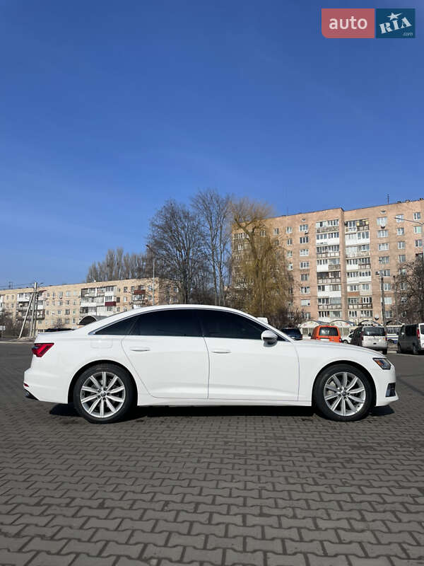 Седан Audi A6 2019 в Луцке
