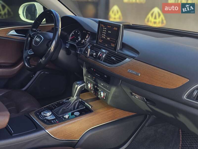 Седан Audi A6 2015 в Киеве