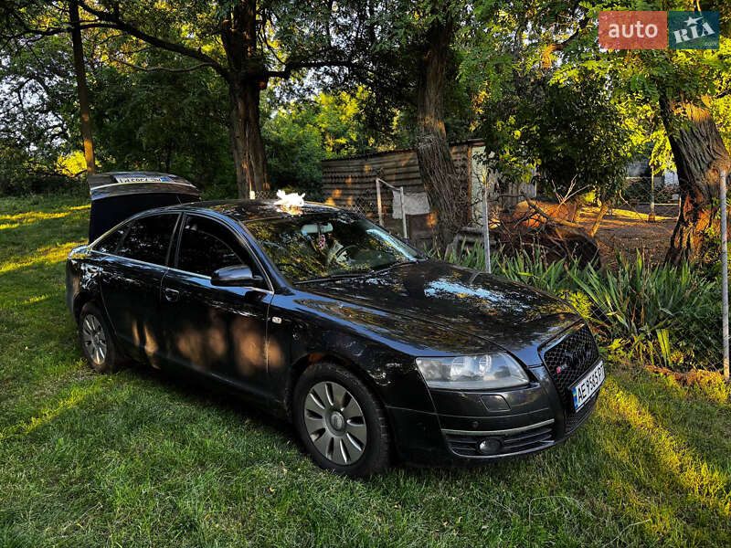 Седан Audi A6 2004 в Кременчуге