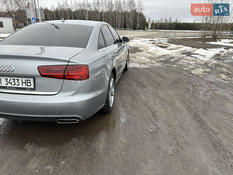 Седан Audi A6 2011 в Буче