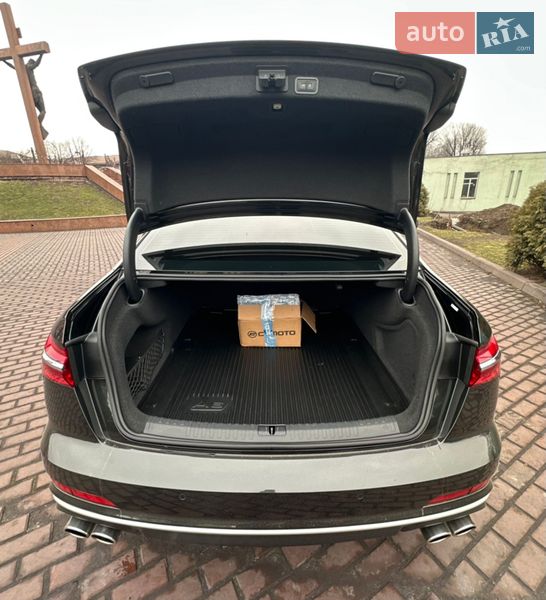 Седан Audi A6 2018 в Днепре