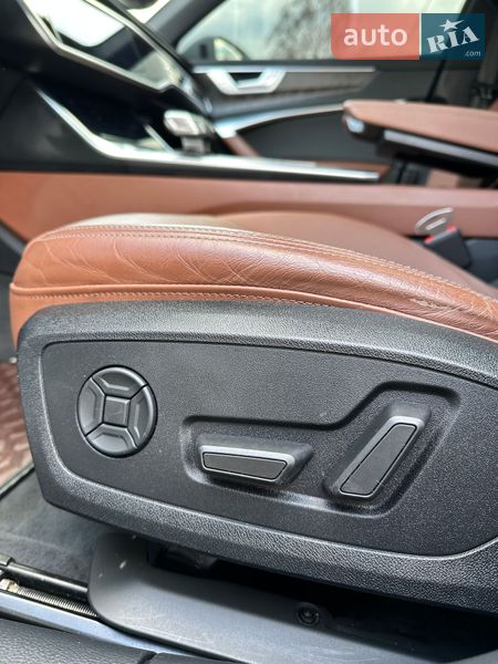 Седан Audi A6 2019 в Киеве