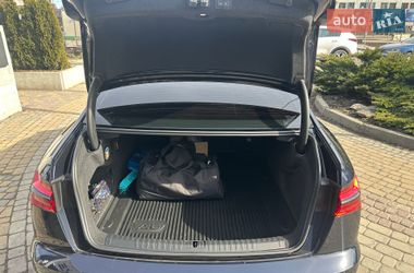 Седан Audi A6 2022 в Львове