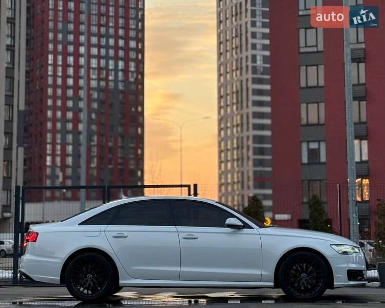 Седан Audi A6 2016 в Киеве