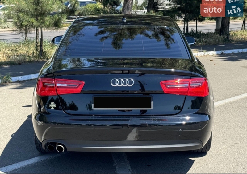 Седан Audi A6 2012 в Киеве